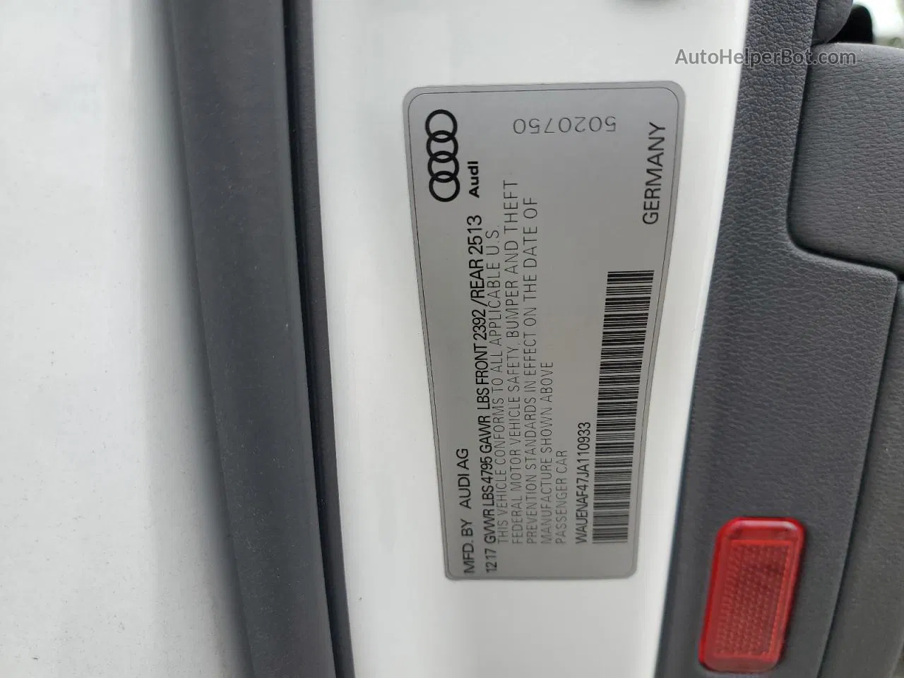 2018 Audi A4 Premium Plus White vin: WAUENAF47JA110933