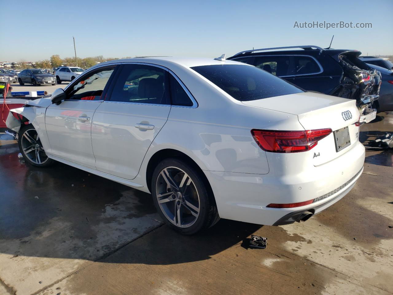 2017 Audi A4 Premium Plus Белый vin: WAUENAF48HN012352