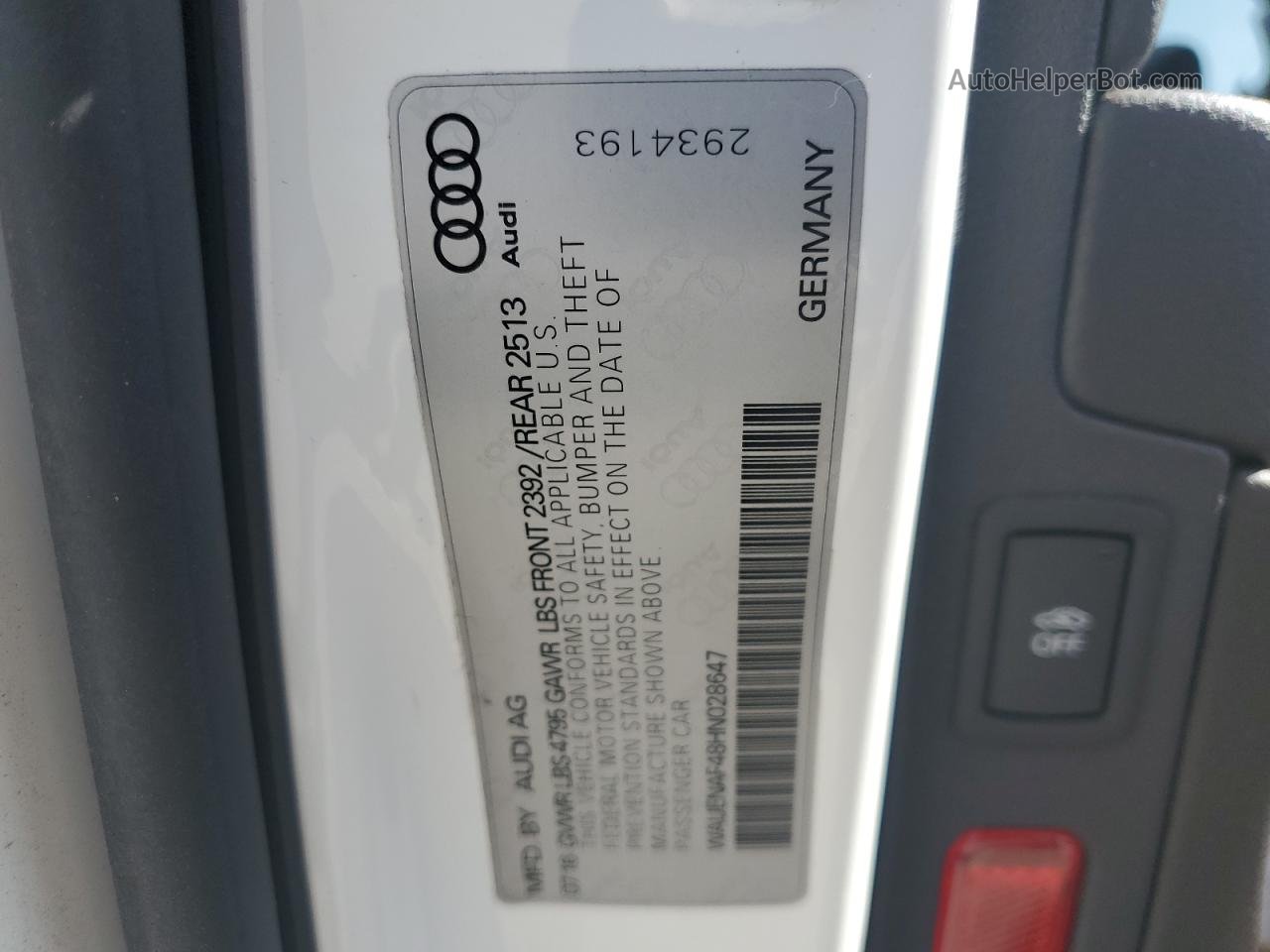 2017 Audi A4 Premium Plus Белый vin: WAUENAF48HN028647