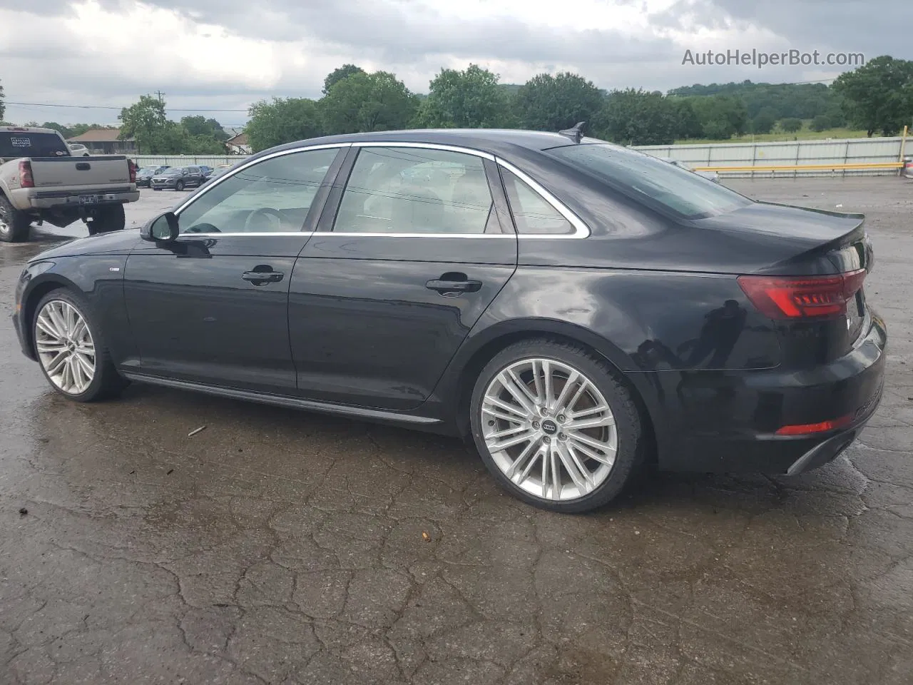 2018 Audi A4 Premium Plus Черный vin: WAUENAF48JA111301