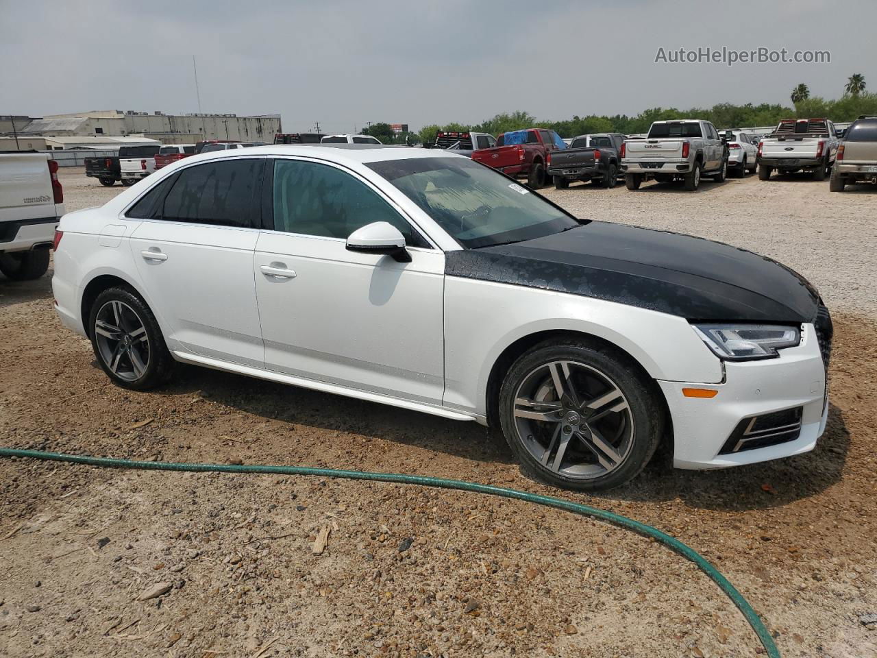 2017 Audi A4 Premium Plus White vin: WAUENAF49HN022940