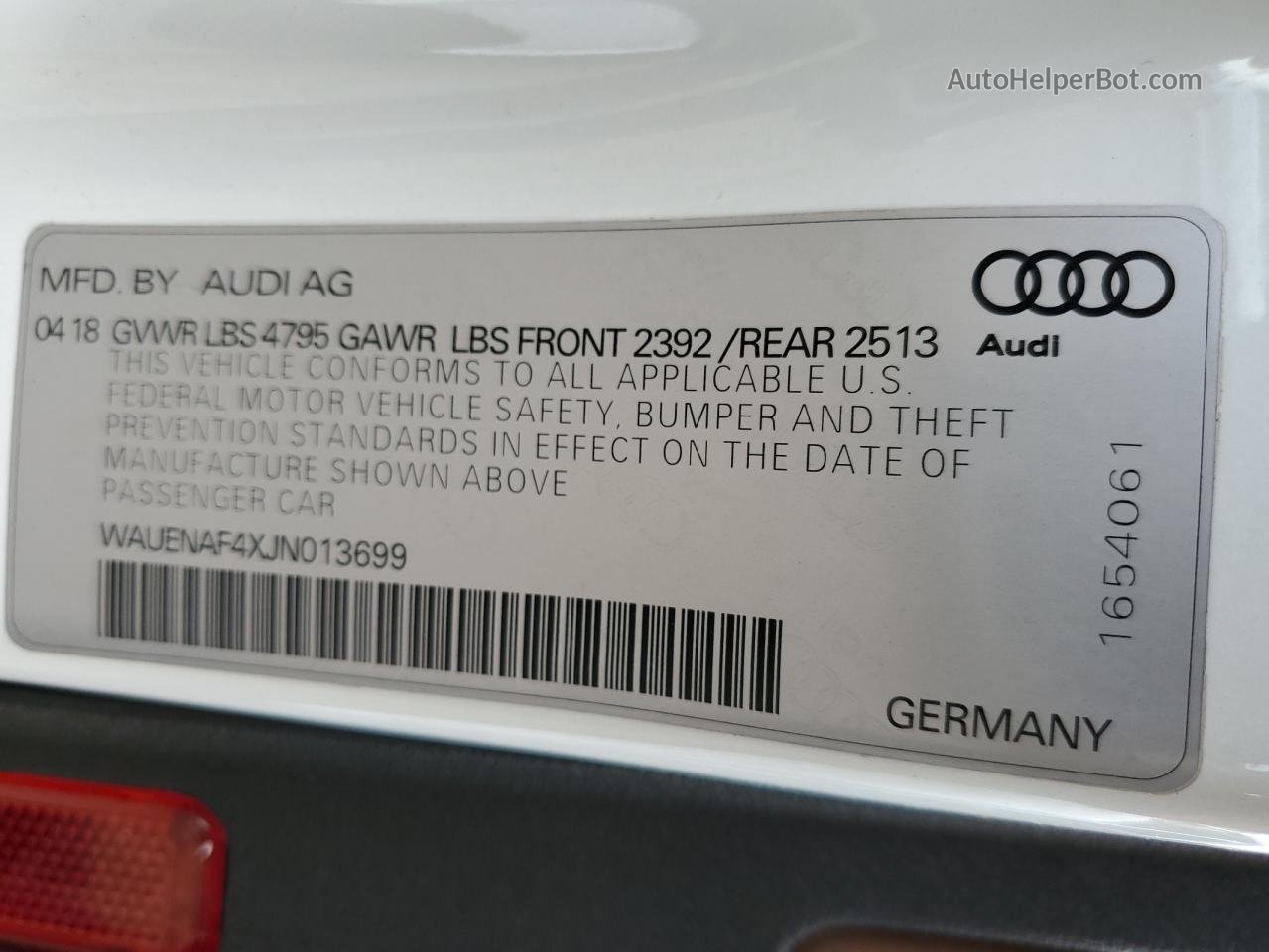 2018 Audi A4 Premium Plus Белый vin: WAUENAF4XJN013699