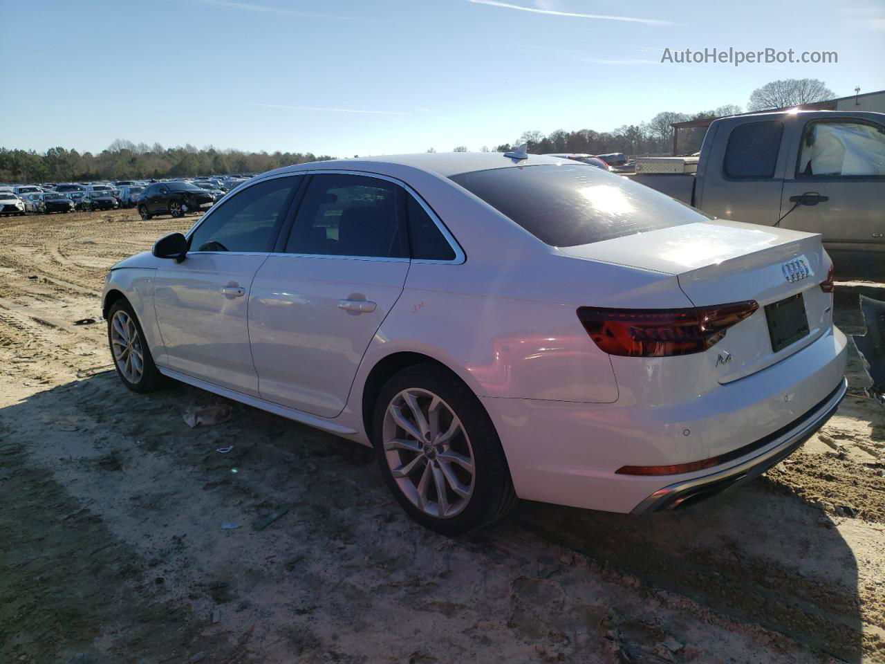 2019 Audi A4 Premium Plus White vin: WAUENAF4XKN013008