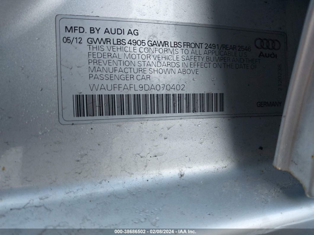 2013 Audi A4 2.0t Premium Silver vin: WAUFFAFL9DA070402