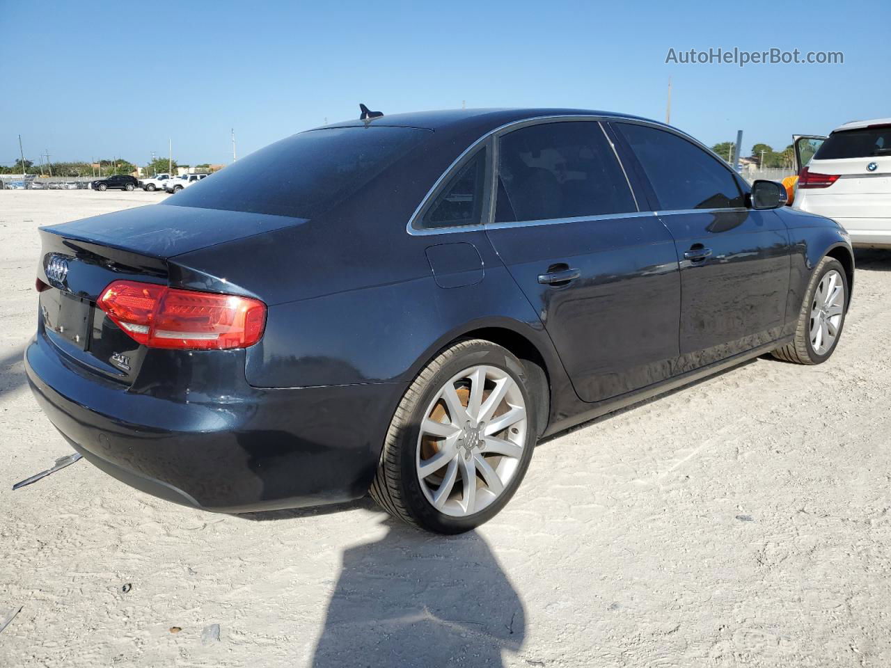 2013 Audi A4 Premium Plus Blue vin: WAUFFAFLXDN008032