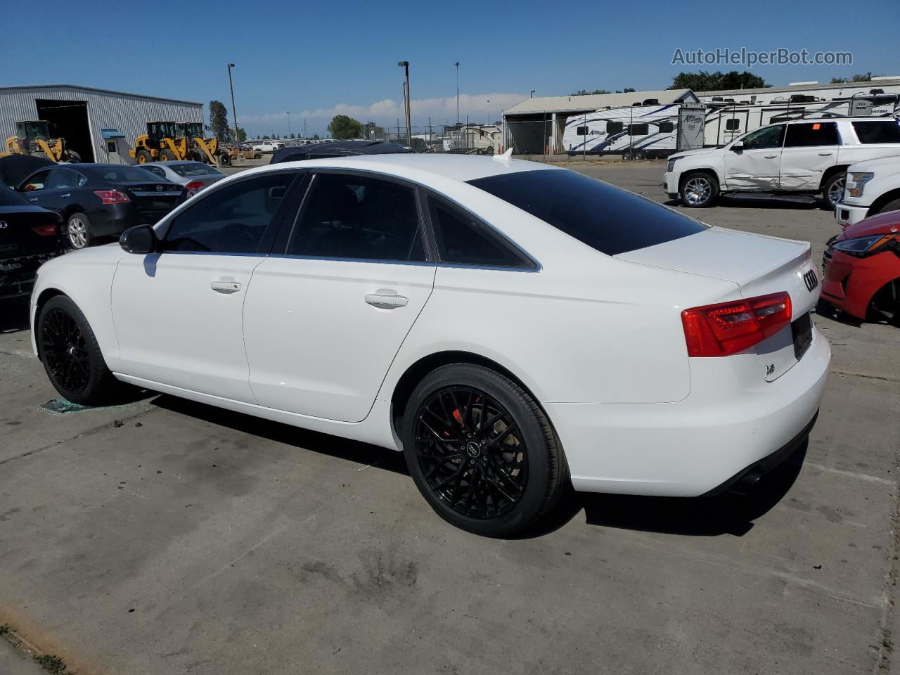 2013 Audi A6 Premium Plus Белый vin: WAUGFAFC2DN025542