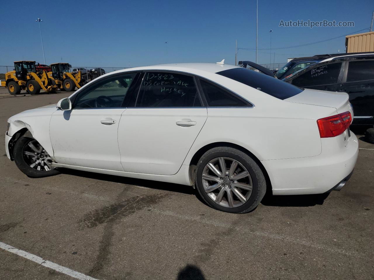 2014 Audi A6 Premium Plus Белый vin: WAUGFAFC2EN062334