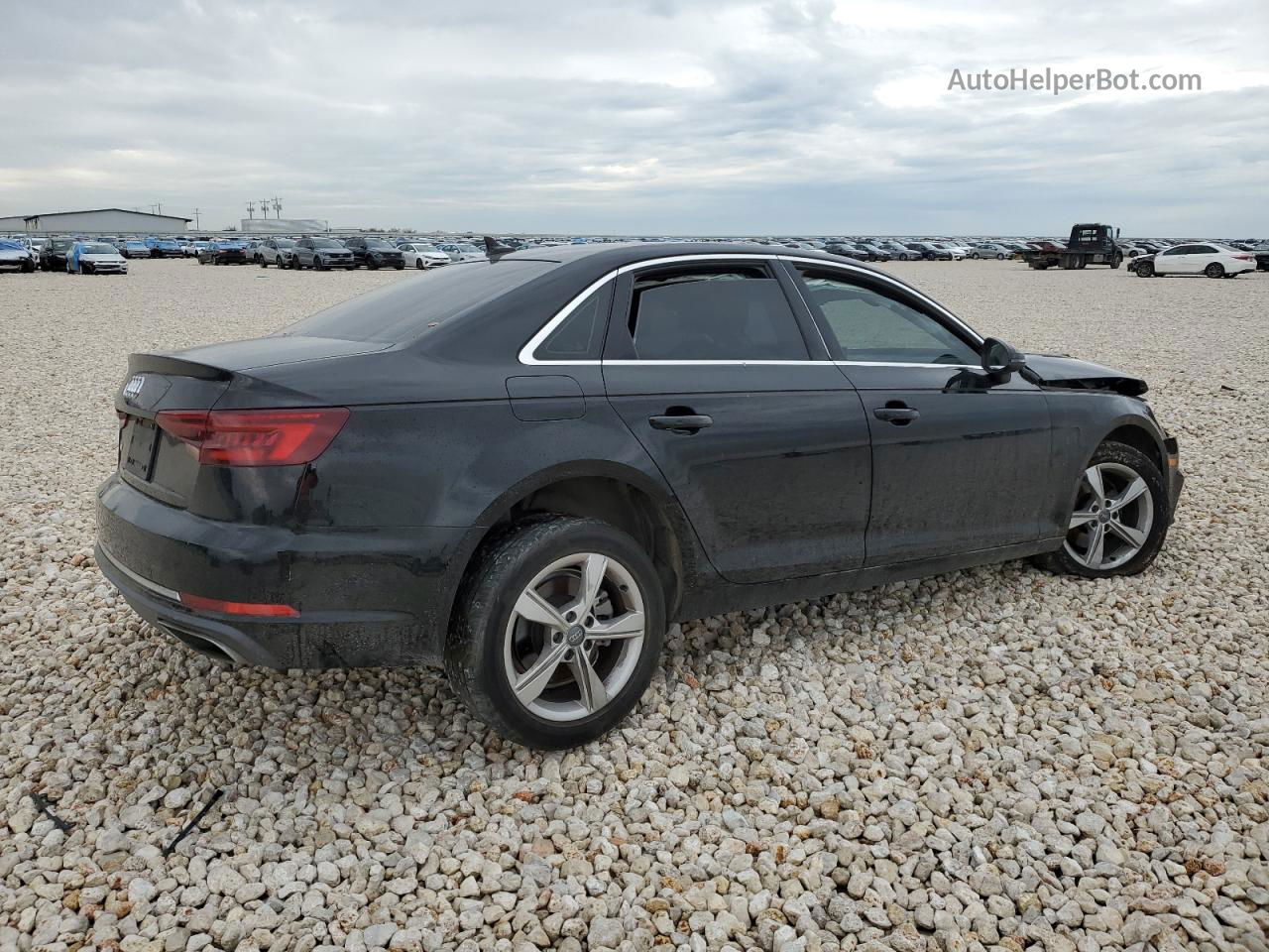 2019 Audi A4 Premium Черный vin: WAUGMAF44KA057671