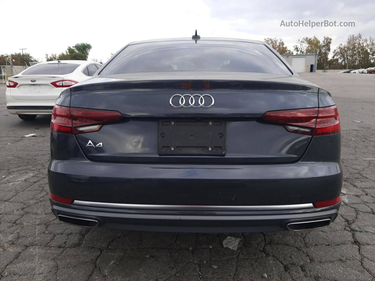 2019 Audi A4 Premium Серый vin: WAUGMAF48KN002584