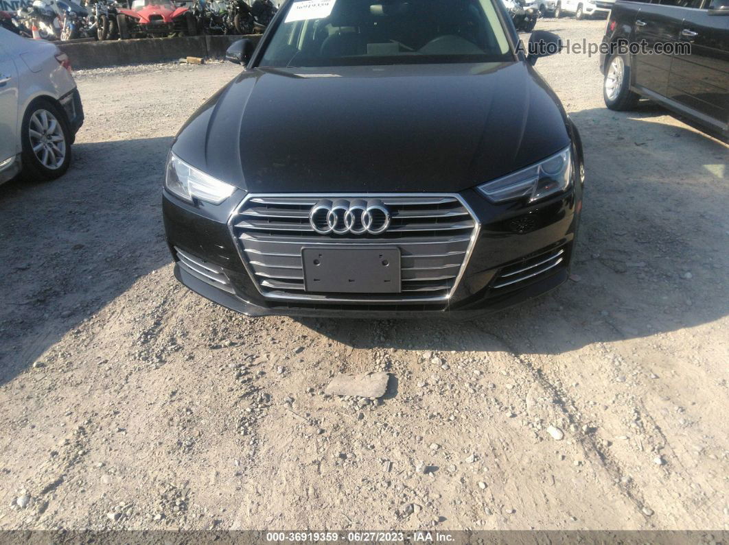 2017 Audi A4 Premium Черный vin: WAUGNAF41HN058842