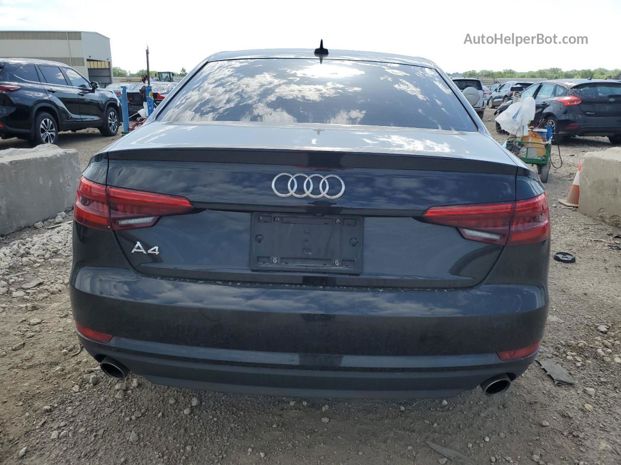 2017 Audi A4 Premium Черный vin: WAUGNAF43HN022845