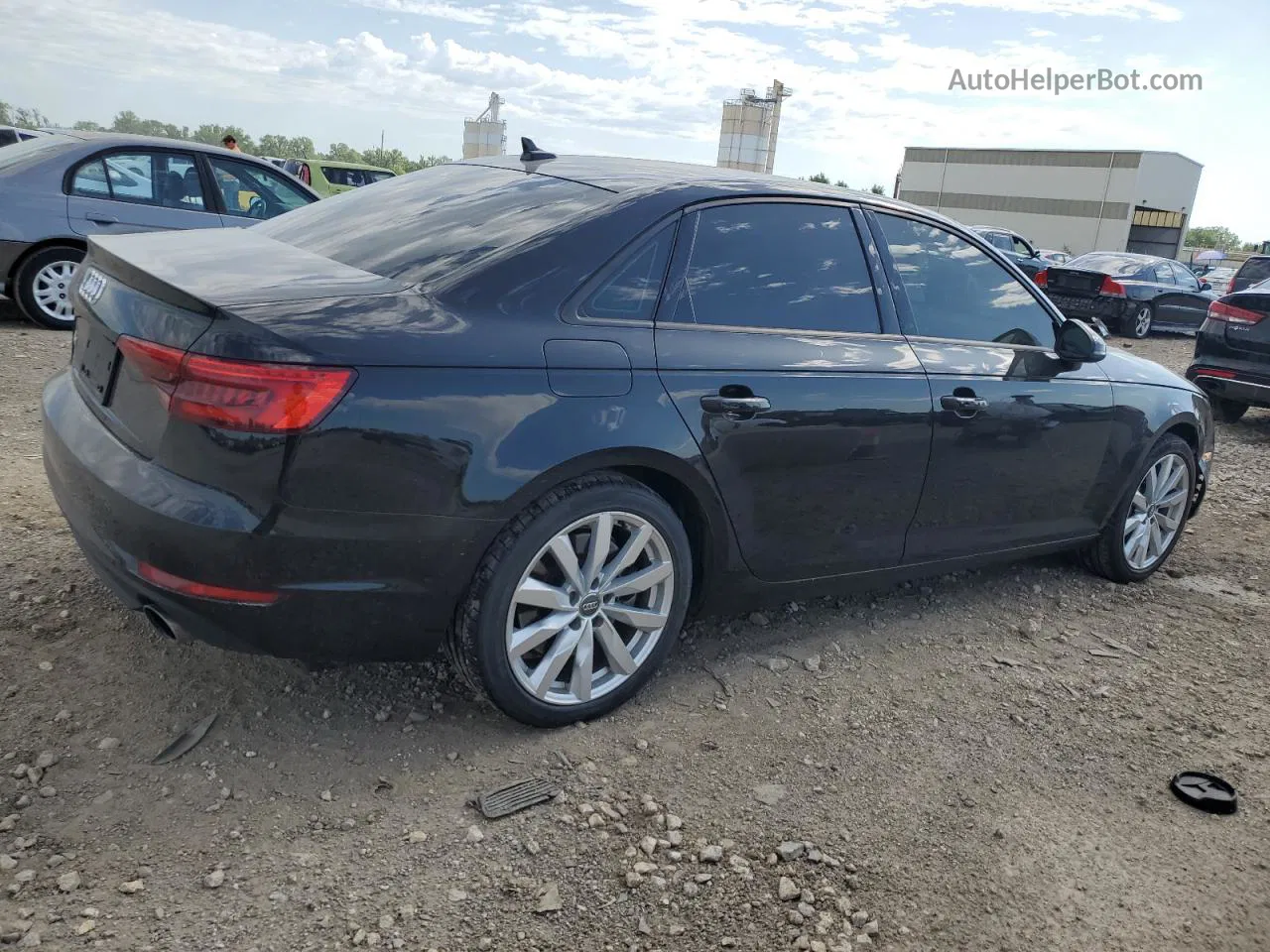 2017 Audi A4 Premium Черный vin: WAUGNAF43HN022845