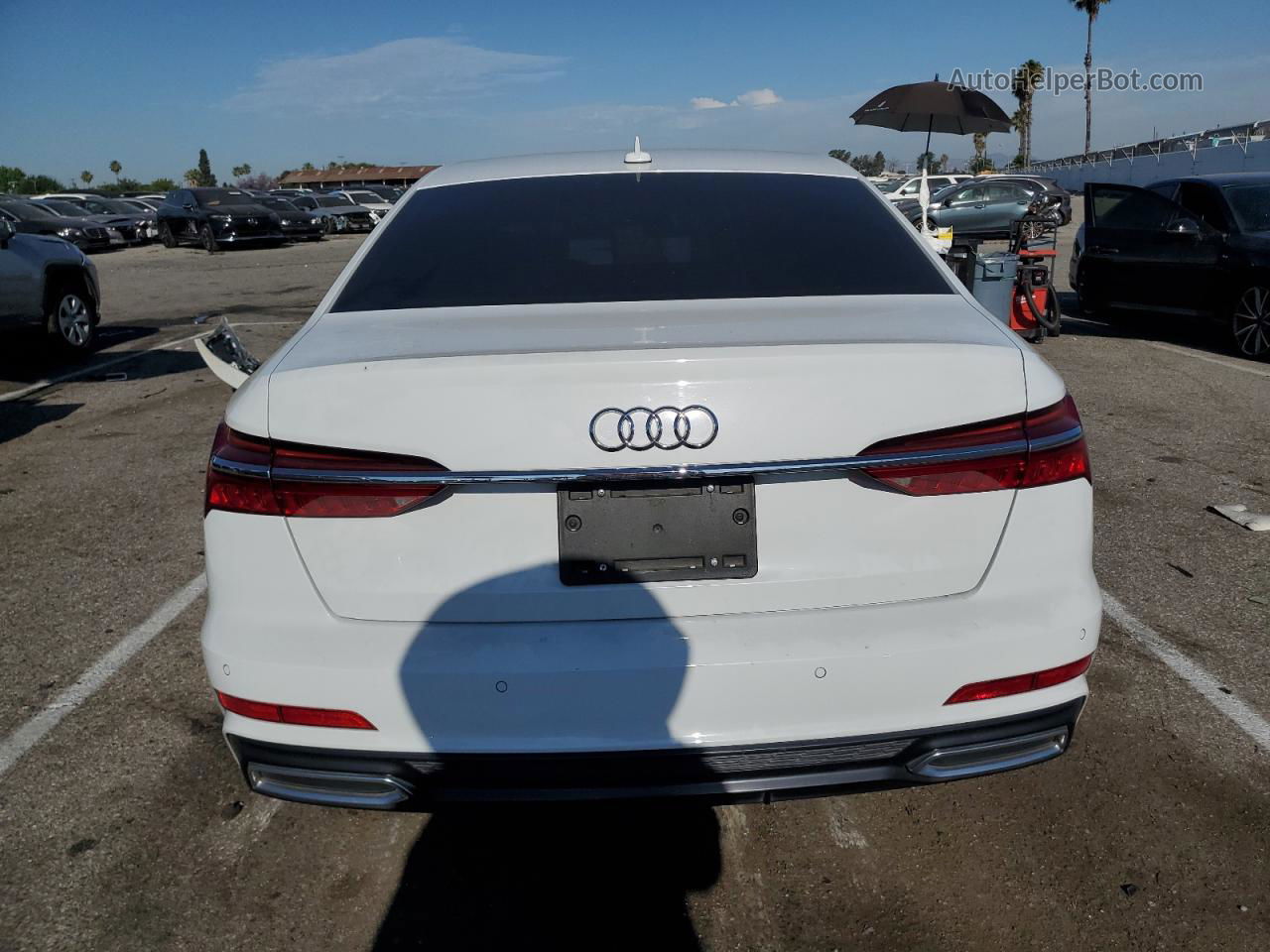 2019 Audi A6 Premium White vin: WAUK2AF24KN024810