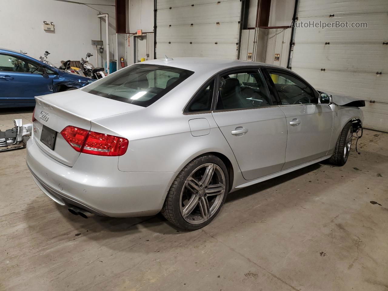 2012 Audi S4 Prestige Серебряный vin: WAUKGAFL6CA095624