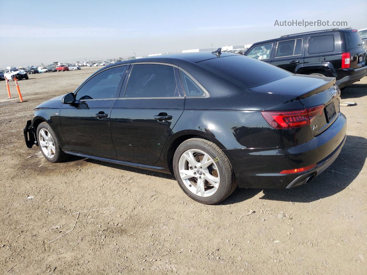 2018 Audi A4 Premium Черный vin: WAUKMAF44JA081526