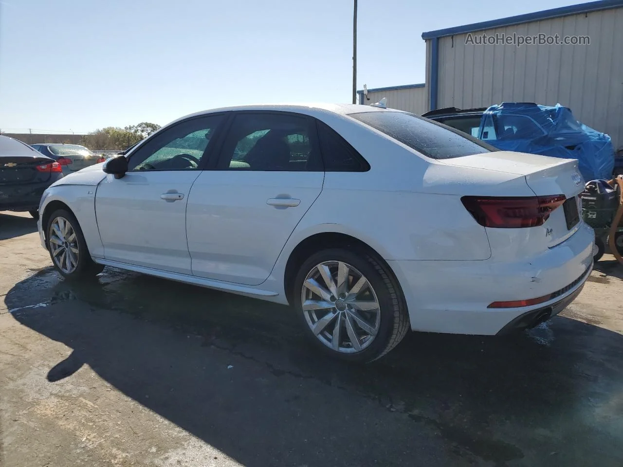 2018 Audi A4 Premium White vin: WAUKMAF44JN013493