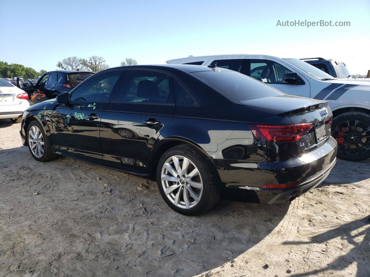 2018 Audi A4 Premium Черный vin: WAUKMAF45JA073788