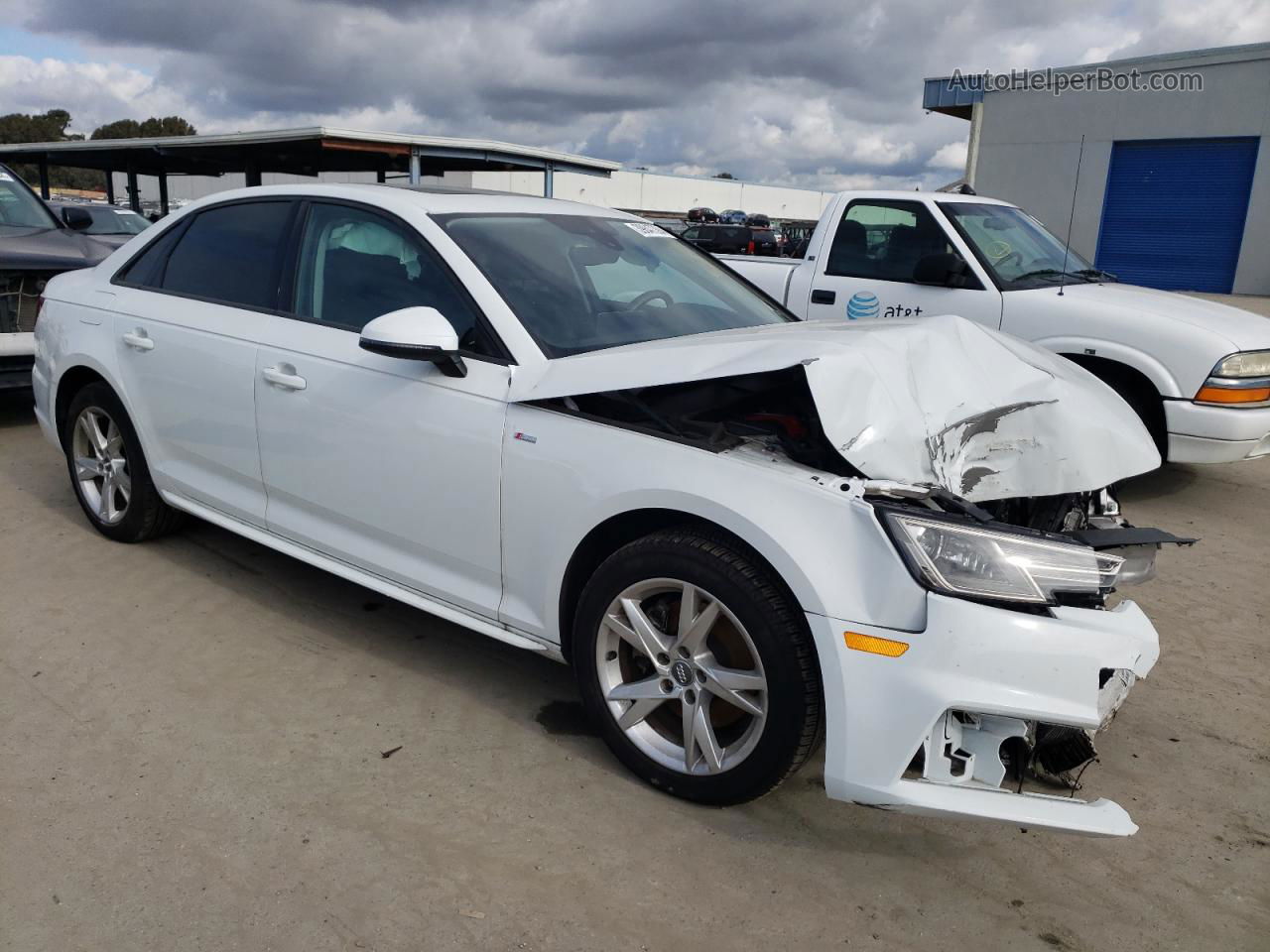 2018 Audi A4 Premium White vin: WAUKMAF49JA232392