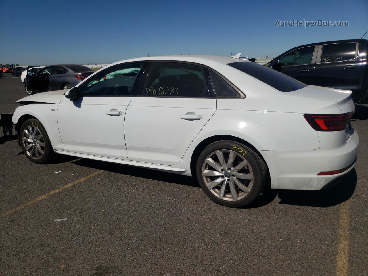 2018 Audi A4 Premium White vin: WAUKMAF4XJA106994