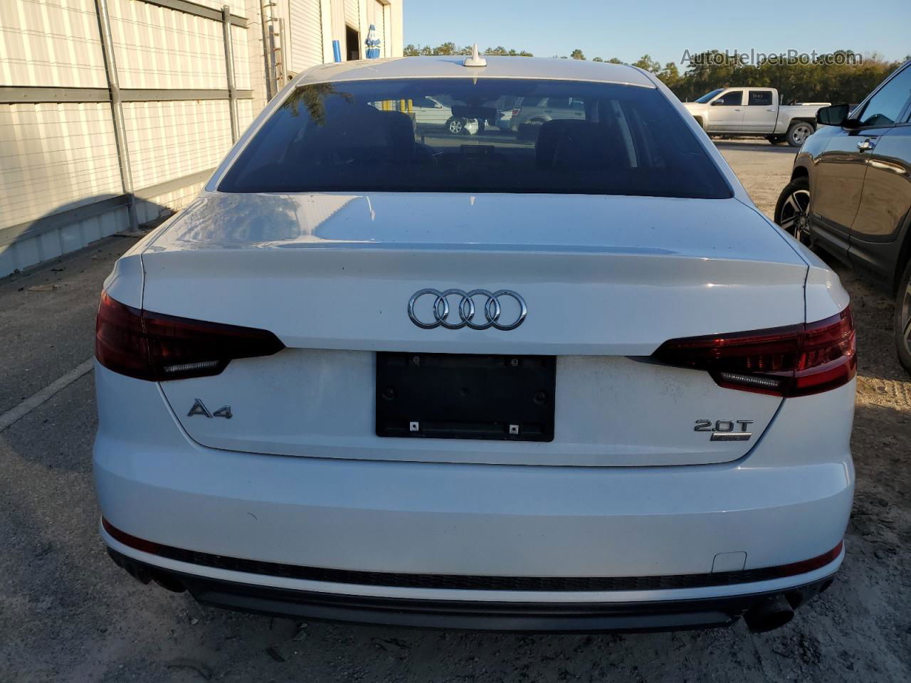 2018 Audi A4 Premium White vin: WAUKMAF4XJA125089