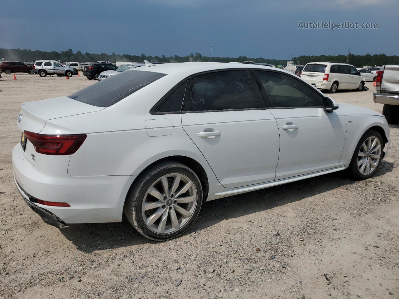 2018 Audi A4 Premium White vin: WAUKMAF4XJN013465