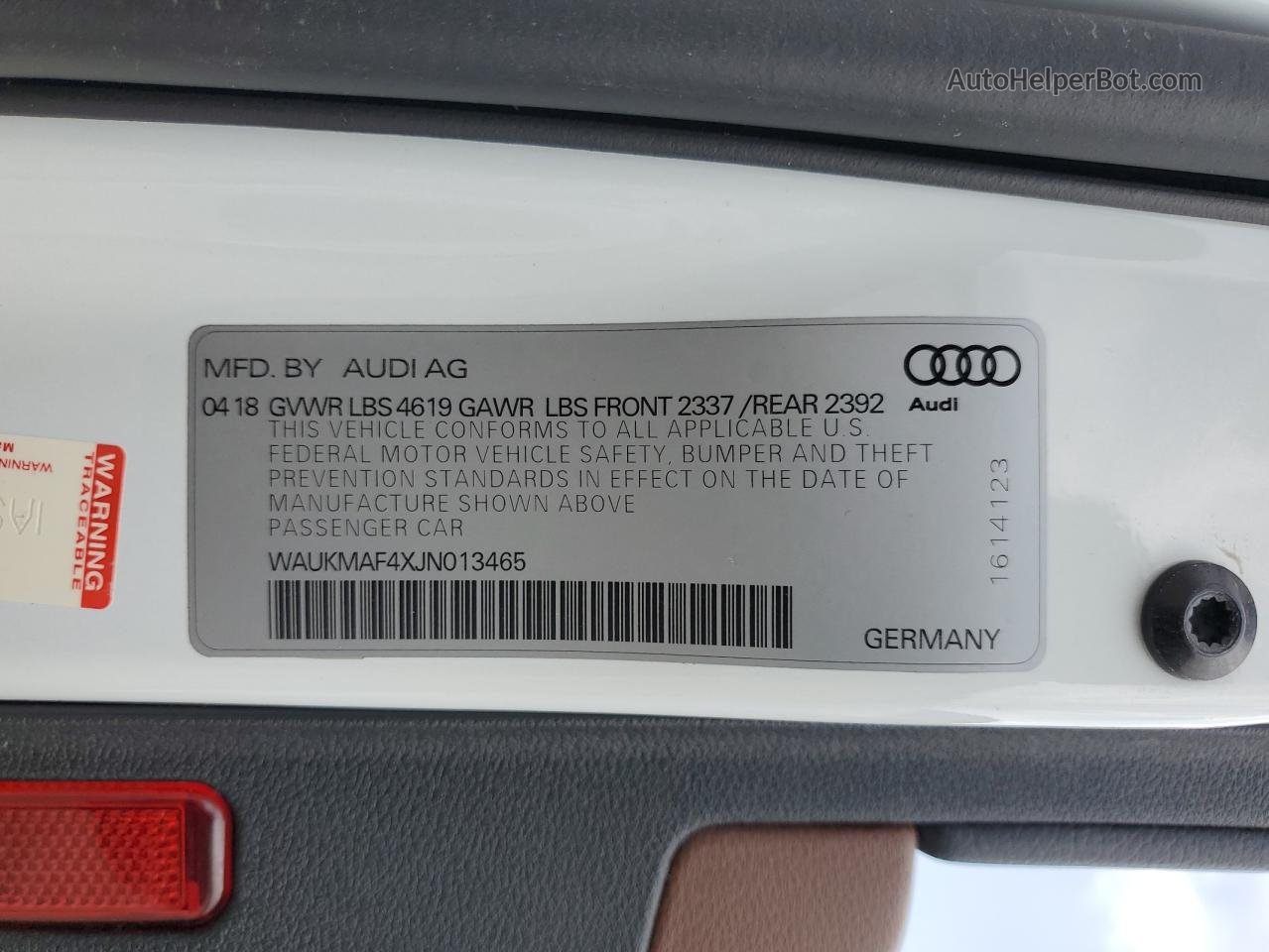 2018 Audi A4 Premium Белый vin: WAUKMAF4XJN013465