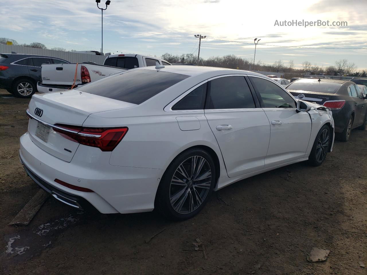 2019 Audi A6 Premium Plus Белый vin: WAUL2AF26KN059840