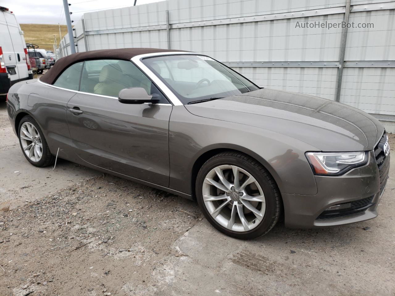 2014 Audi A5 Premium Plus Коричневый vin: WAULFAFH6EN007167