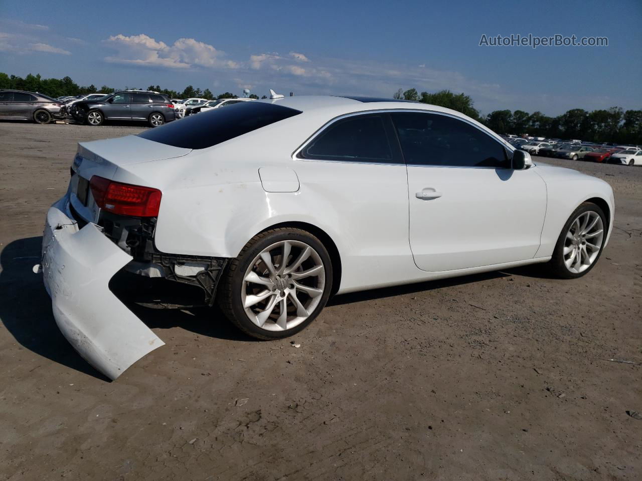 2014 Audi A5 Premium Plus Белый vin: WAULFAFR0EA020321