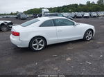 2011 Audi A5 2.0t Premium Plus Белый vin: WAULFAFR6BA068370