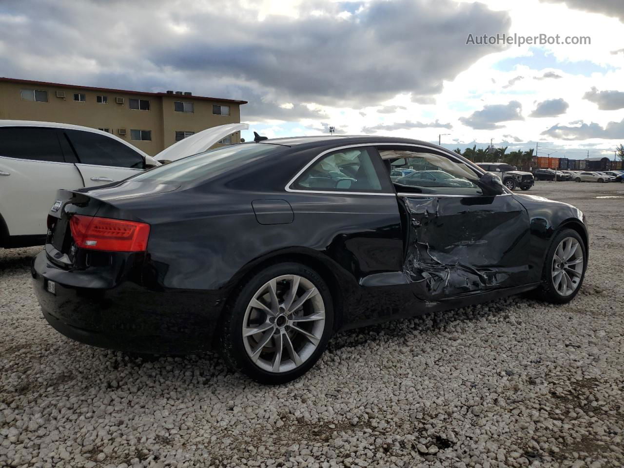 2014 Audi A5 Premium Plus Черный vin: WAULFAFR6EA022512