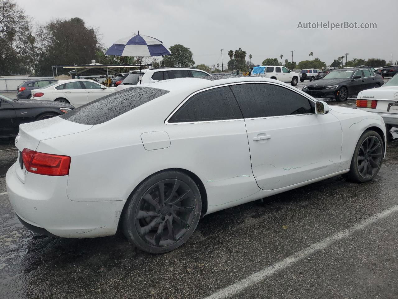 2014 Audi A5 Premium Plus Белый vin: WAULFAFR9EA007843