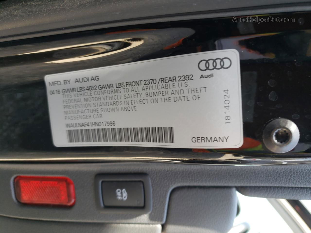 2017 Audi A4 Premium Plus Черный vin: WAULNAF41HN017996