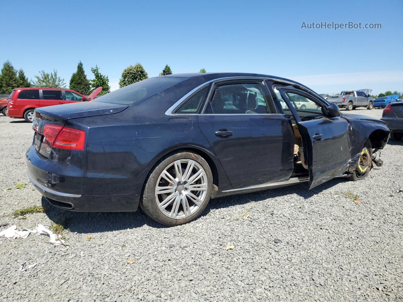 2014 Audi A8 L Quattro Черный vin: WAUR2AFD0EN010147