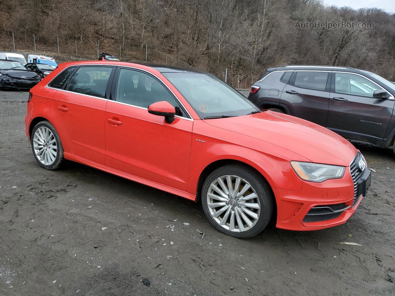 2016 Audi A3 E-tron Premium Plus Red vin: WAUTPBFF1GA032599