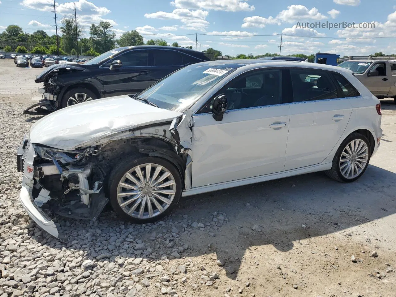 2016 Audi A3 E-tron Premium Plus White vin: WAUTPBFF5GA109944