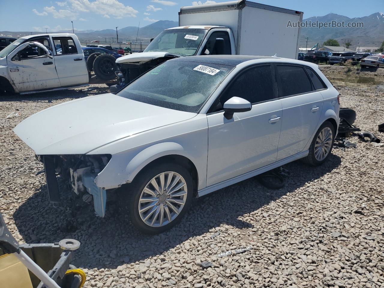 2016 Audi A3 E-tron Premium White vin: WAUUPBFF8GA108548