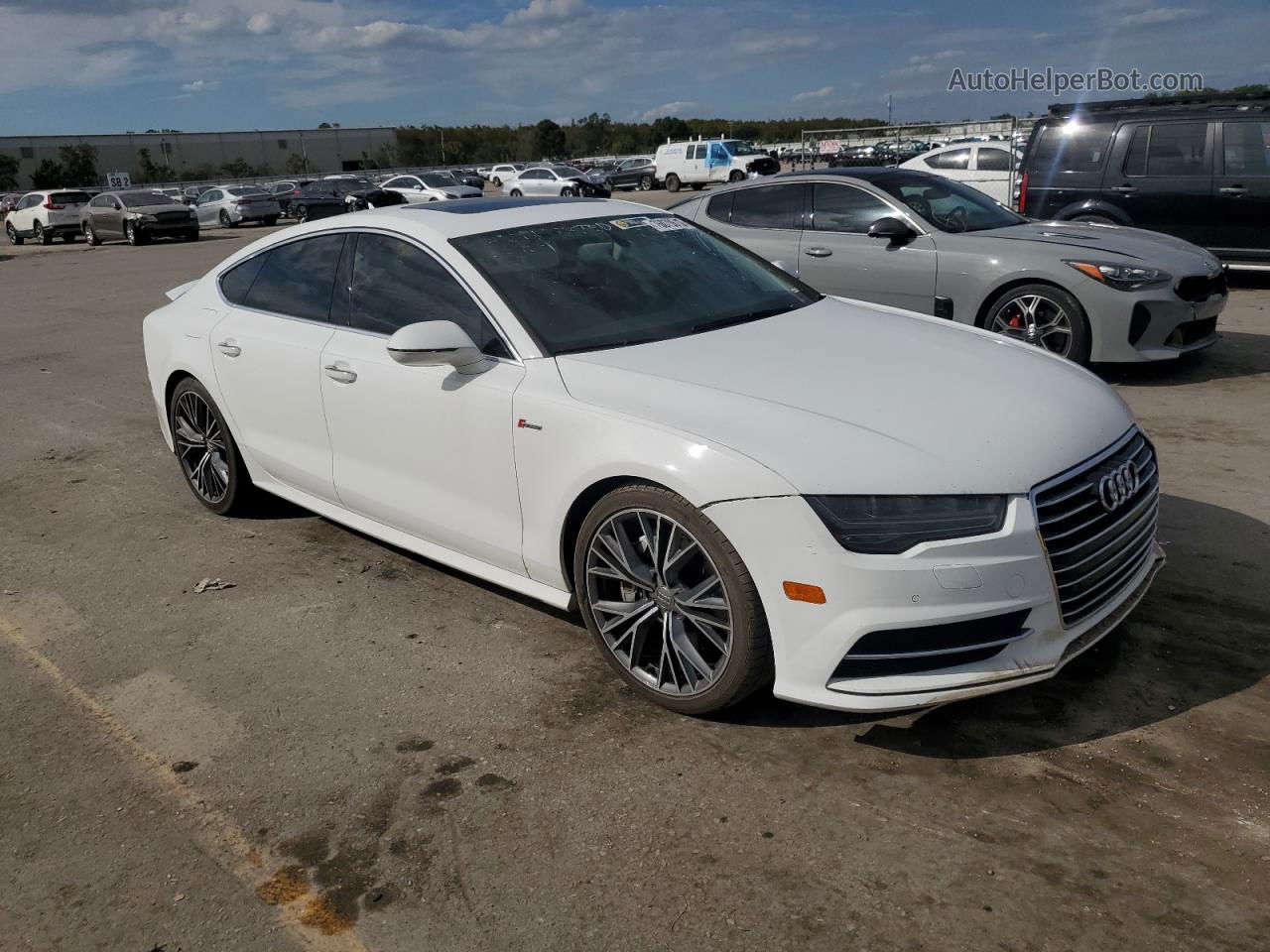 2016 Audi A7 Premium Plus Белый vin: WAUWGAFC5GN003628