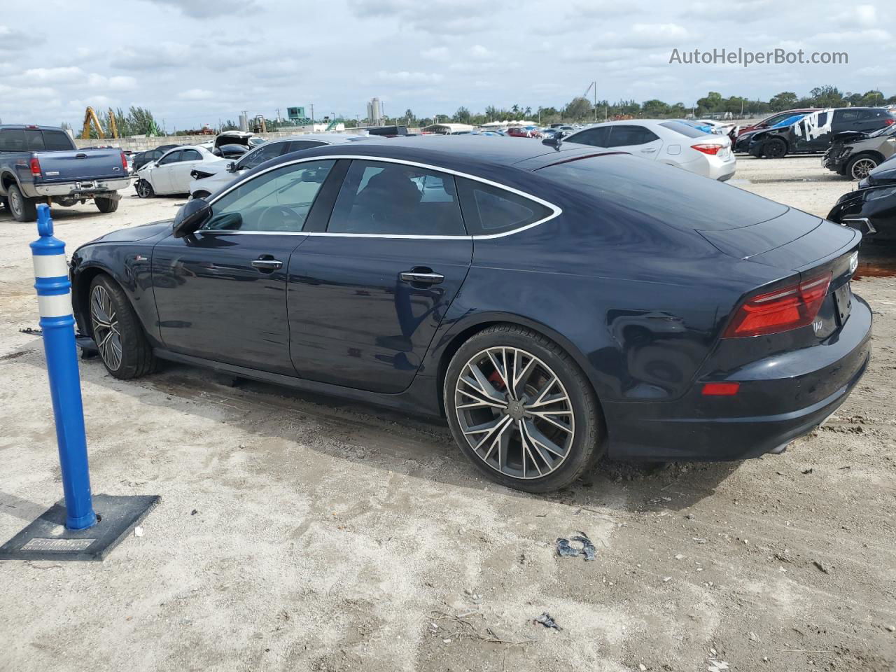 2016 Audi A7 Premium Plus Синий vin: WAUWGAFC8GN014204