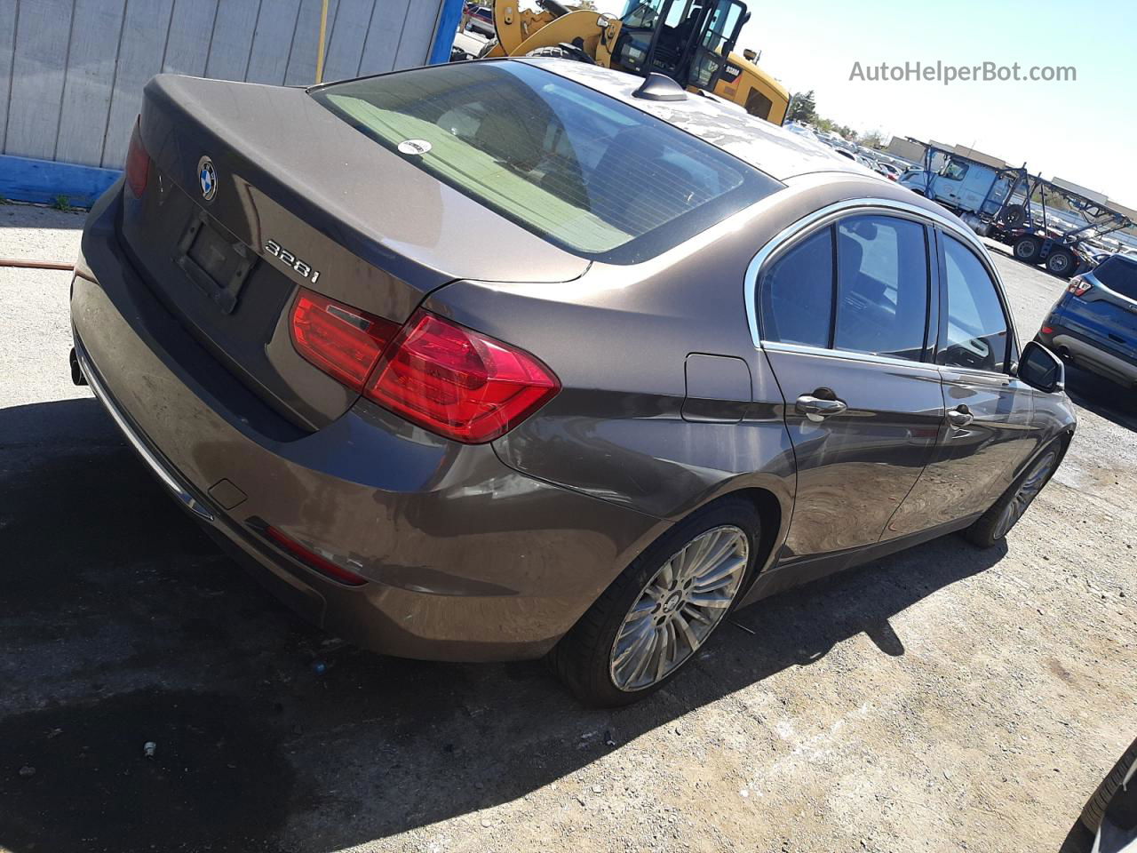 2012 Bmw 328 I Коричневый vin: WBA3A5C5XCF347526