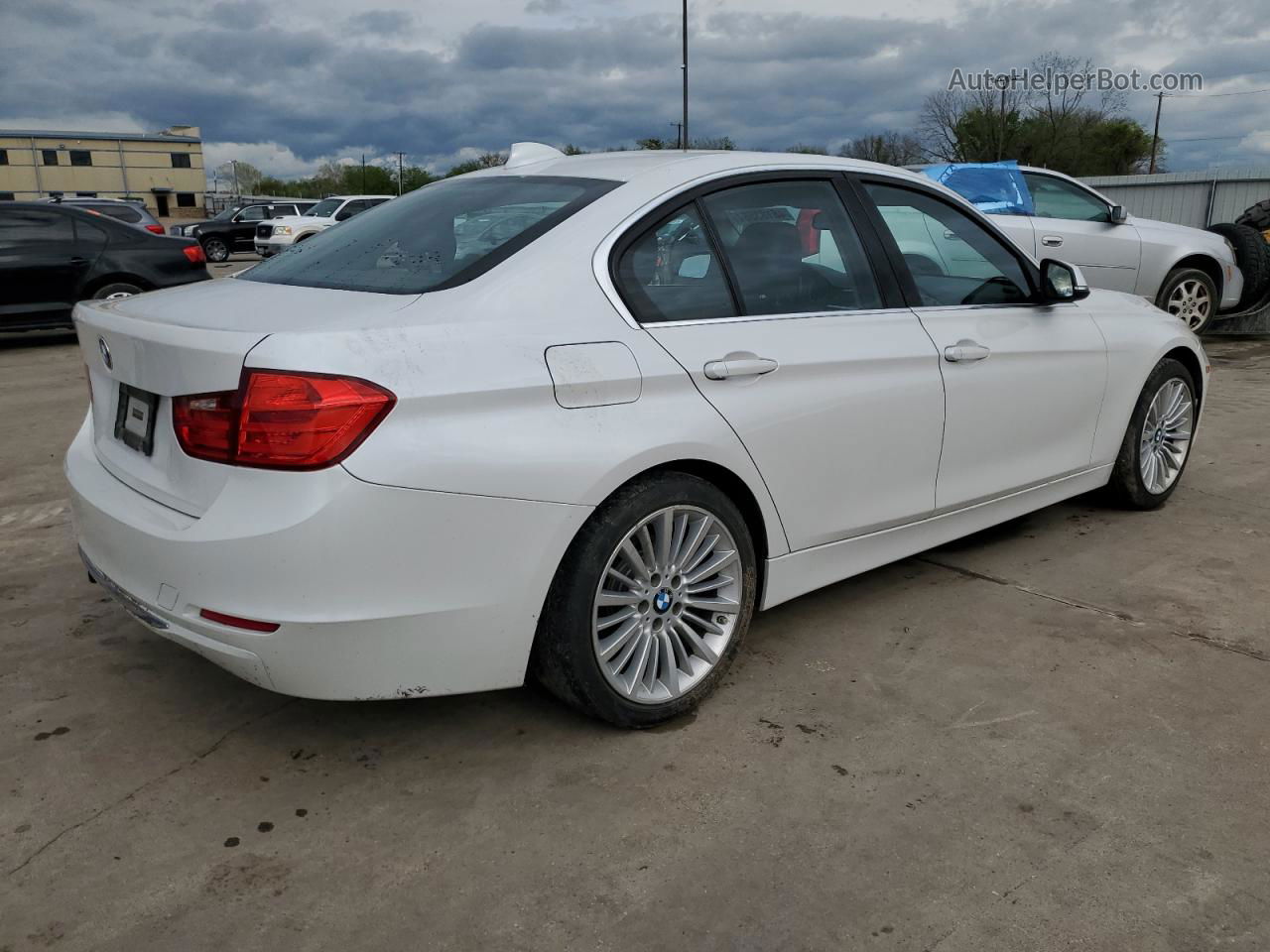 2012 Bmw 328 I Белый vin: WBA3A5G50CNP16975