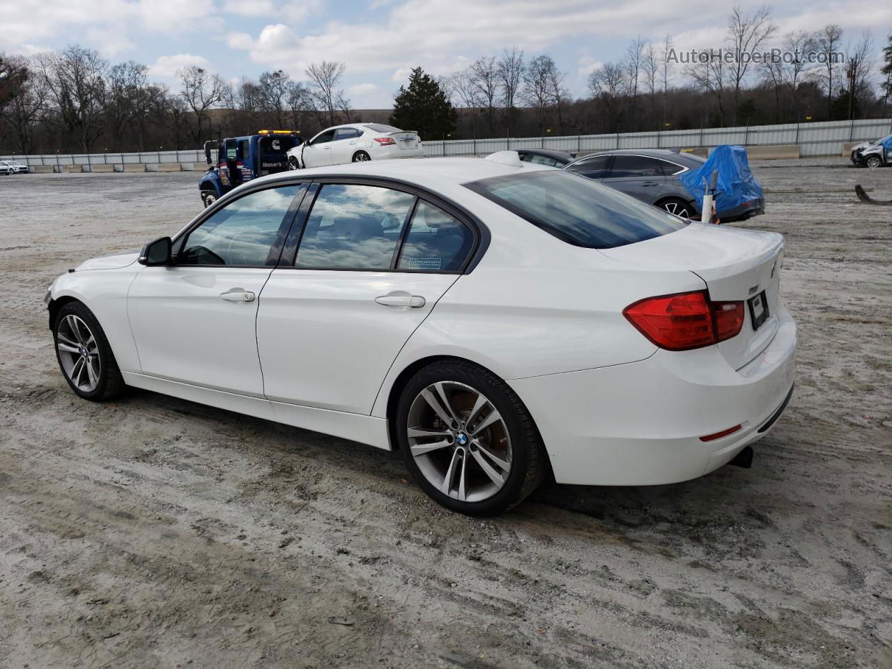 2012 Bmw 335 I Белый vin: WBA3A9C57CF270301