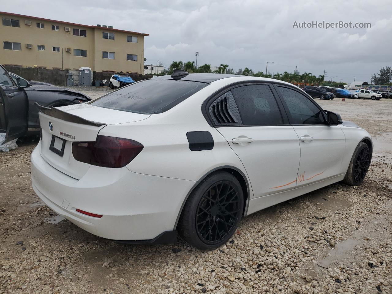 2014 Bmw 320 I White vin: WBA3B1C52EK131363