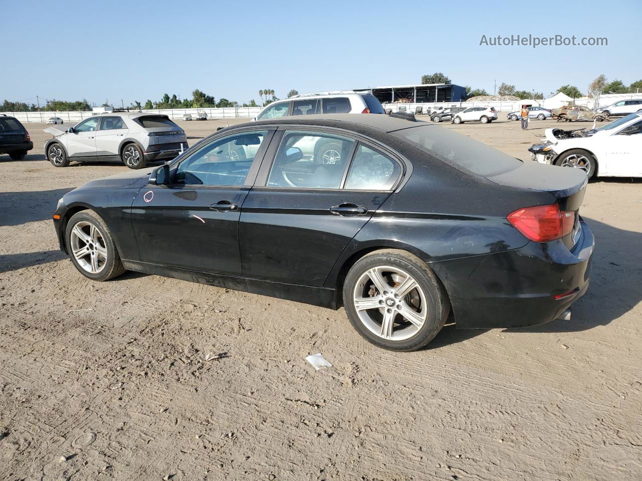 2015 Bmw 320 I Черный vin: WBA3B1C52FK136886