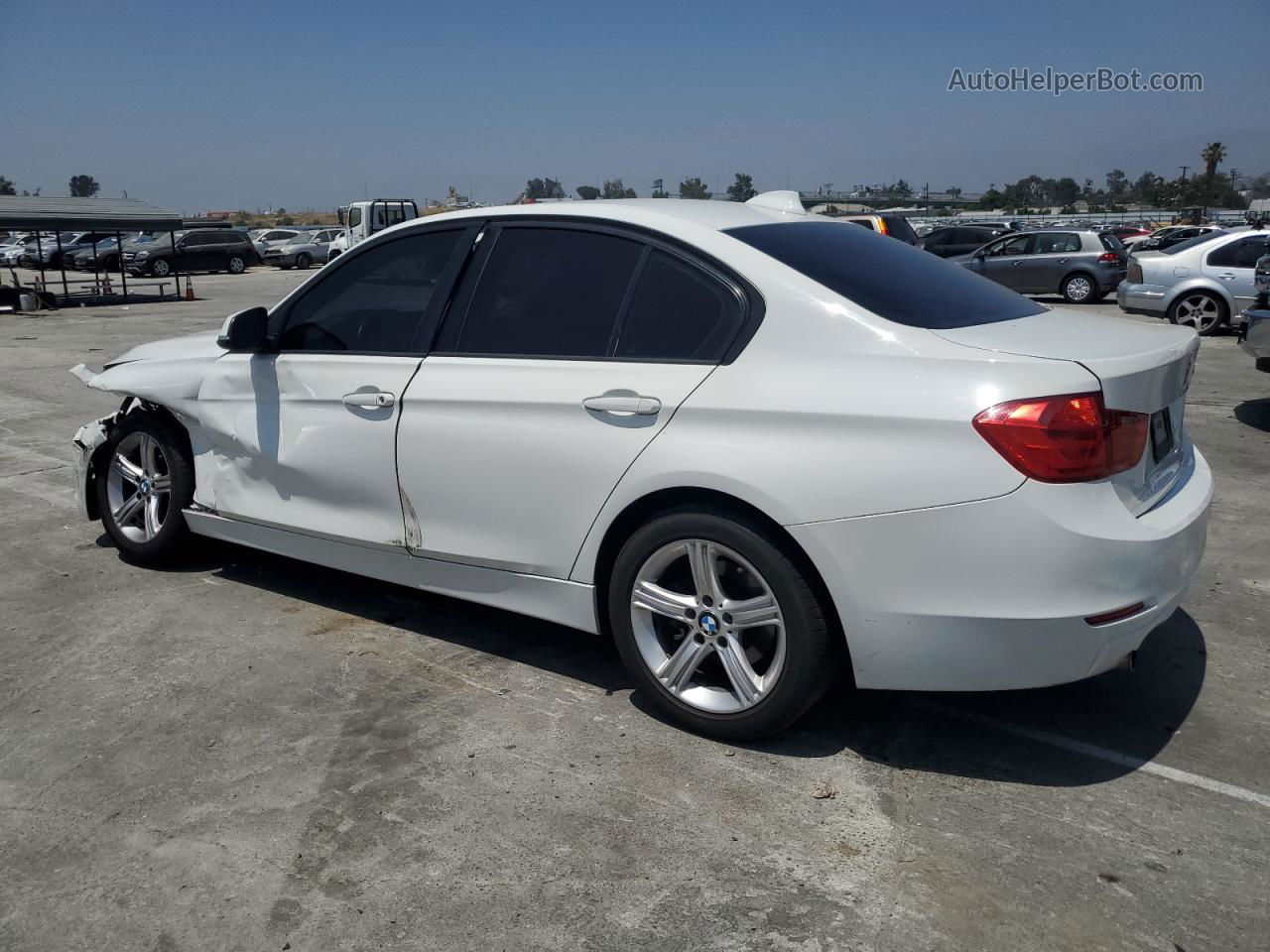 2014 Bmw 320 I Белый vin: WBA3B1C57EK134694