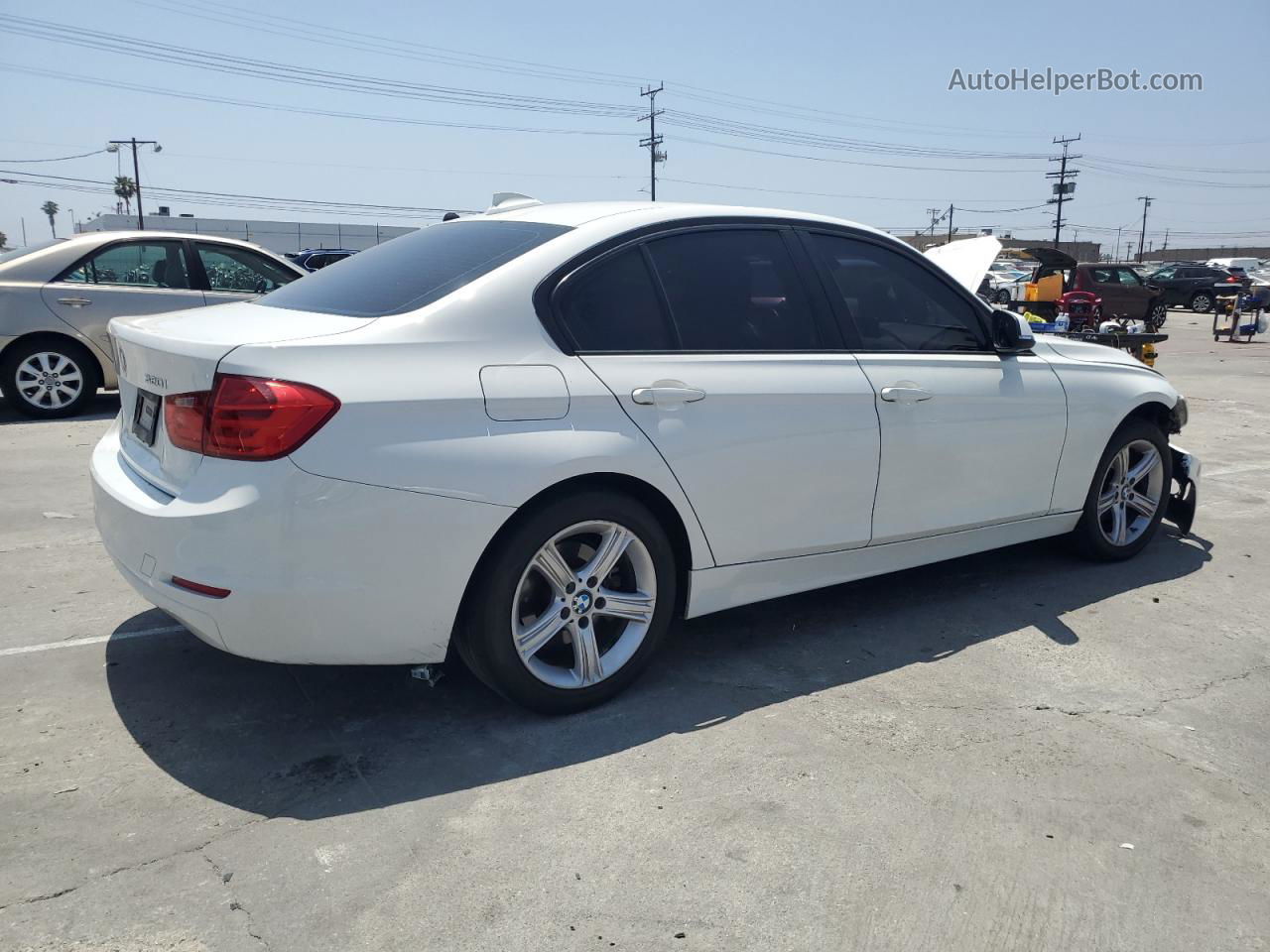 2014 Bmw 320 I White vin: WBA3B1C57EK134694