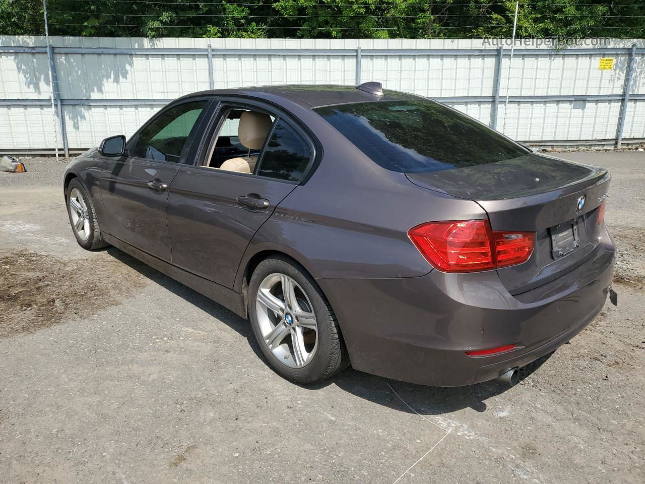 2015 Bmw 320 I Tan vin: WBA3B1G52FNT02476