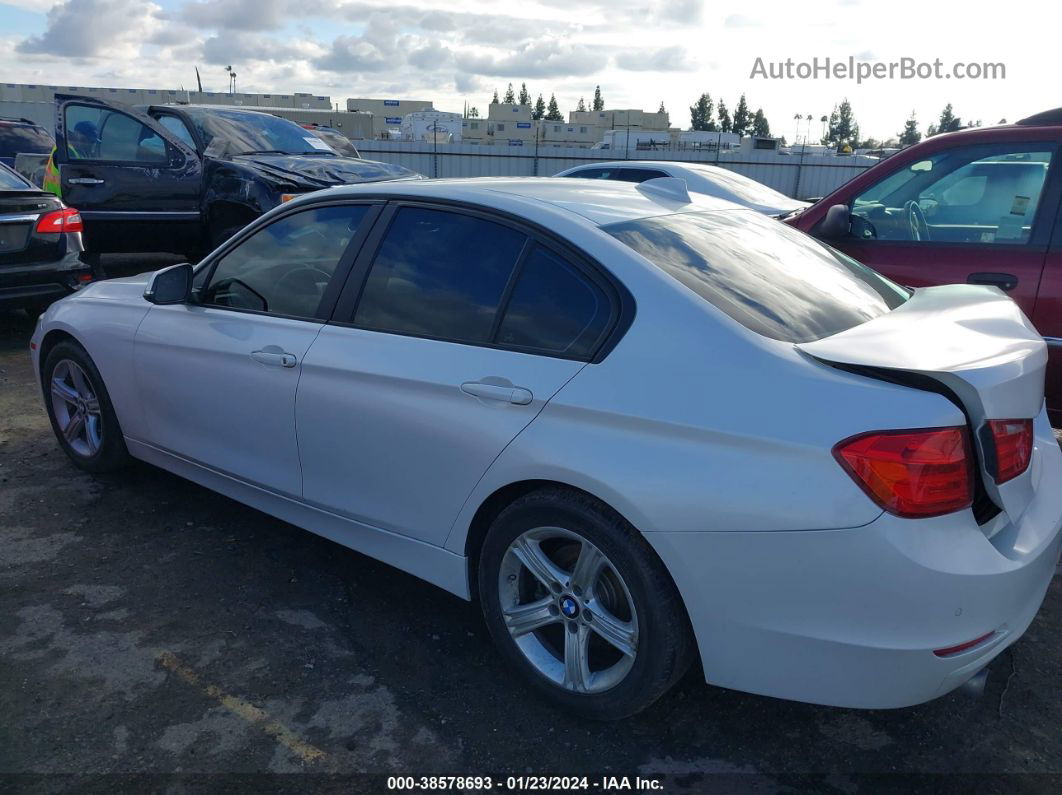 2015 Bmw 320i   White vin: WBA3B1G53FNT05810