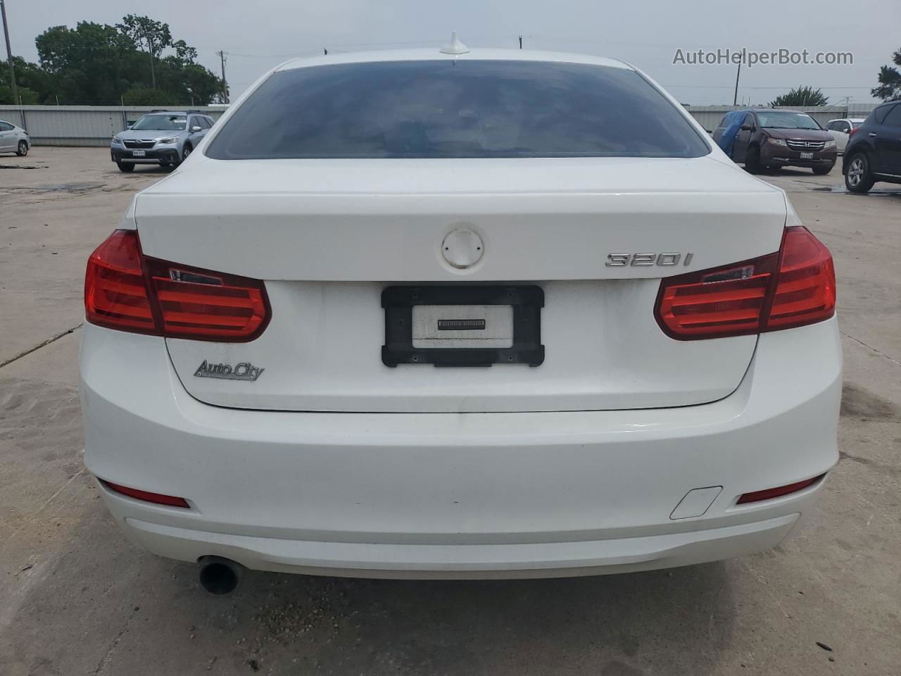 2014 Bmw 320 I White vin: WBA3B1G54ENN90449