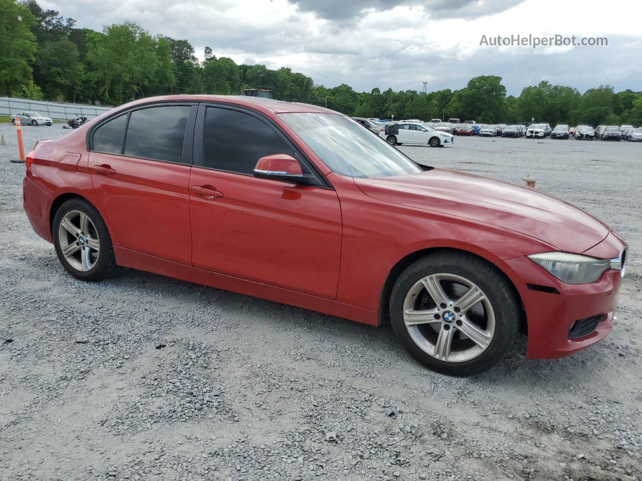 2014 Bmw 320 I Красный vin: WBA3B1G55ENT00784